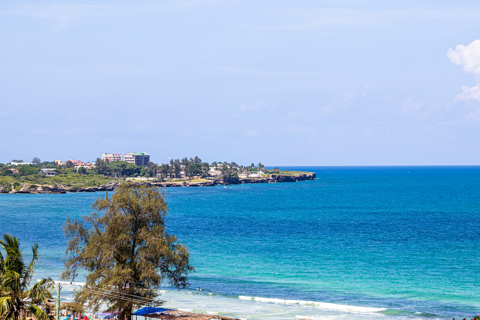 Oysterbay and Msasani coastline with turquoise water, Dar es Salaam